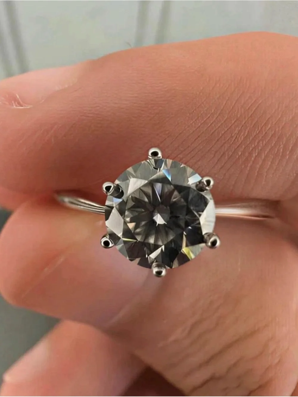 VVS1 1 carat adjustable Moissanite Engagement Ring
